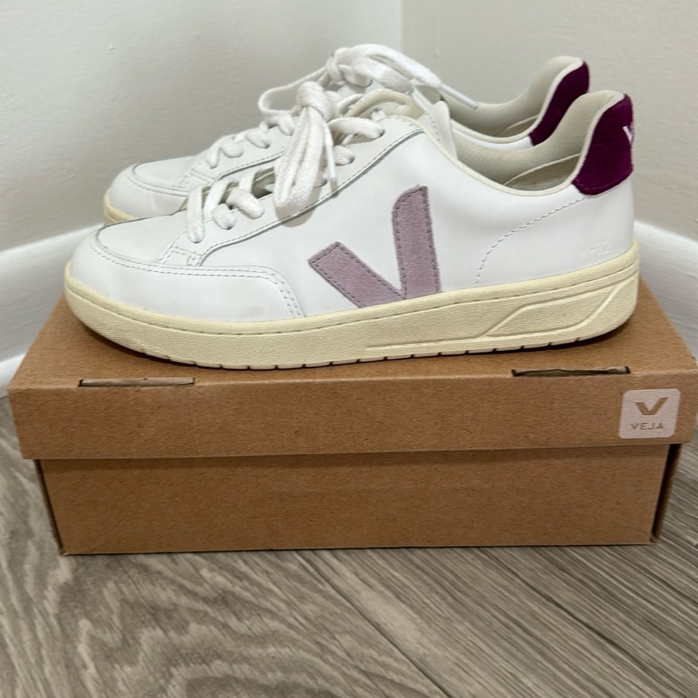 Veja leather V-12 sneakers